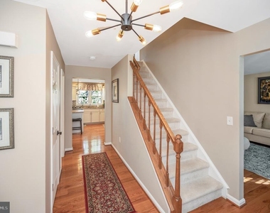 7 Snow Meadow Lane - Photo Thumbnail 8