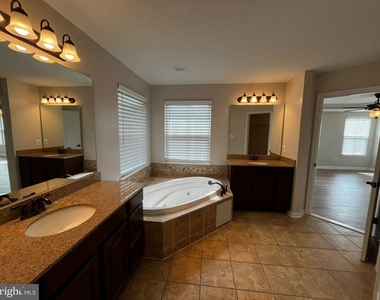 42007 Powells Farm Way - Photo Thumbnail 54