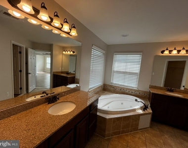 42007 Powells Farm Way - Photo Thumbnail 53
