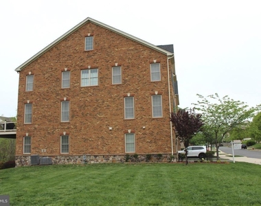 22611 Windsor Locks Square - Photo Thumbnail 50