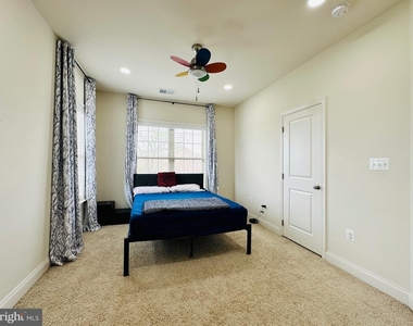 22611 Windsor Locks Square - Photo Thumbnail 28