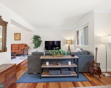 1509 Farsta Court - Photo Thumbnail 12