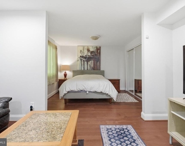 1509 Farsta Court - Photo Thumbnail 21