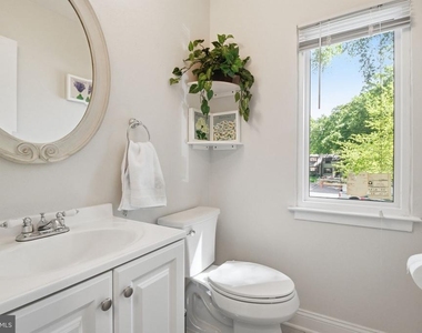 1509 Farsta Court - Photo Thumbnail 20