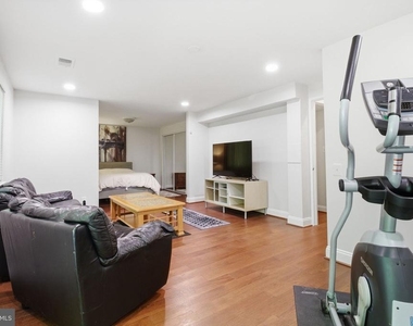 1509 Farsta Court - Photo Thumbnail 25