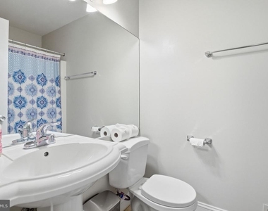 1509 Farsta Court - Photo Thumbnail 34