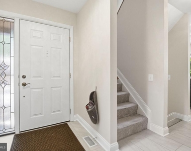 1509 Farsta Court - Photo Thumbnail 2
