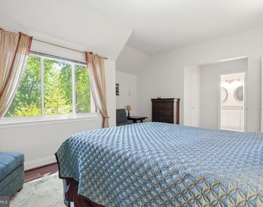 1509 Farsta Court - Photo Thumbnail 30