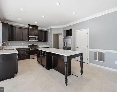 687 Blossom Tree Road - Photo Thumbnail 7