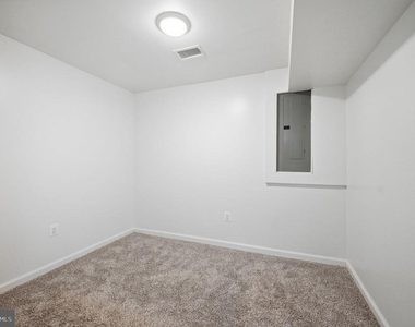 687 Blossom Tree Road - Photo Thumbnail 23