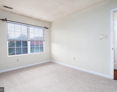 3040 S Glebe Road S - Photo Thumbnail 25