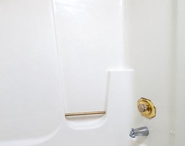 3040 S Glebe Road S - Photo Thumbnail 24
