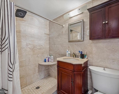1810 Rittenhouse Square - Photo Thumbnail 8