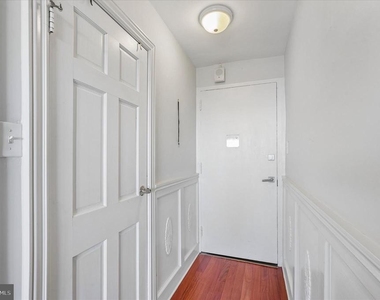 1810 Rittenhouse Square - Photo Thumbnail 7