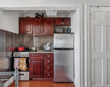 1810 Rittenhouse Square - Photo Thumbnail 12