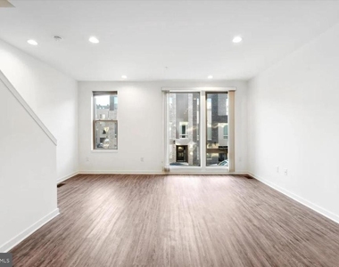 3127 Beachview Lane - Photo Thumbnail 7