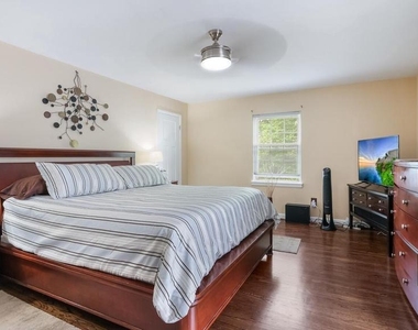 646 Green Briar Road - Photo Thumbnail 12