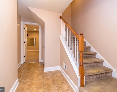 34 Lukens Drive - Photo Thumbnail 3