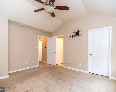 34 Lukens Drive - Photo Thumbnail 27