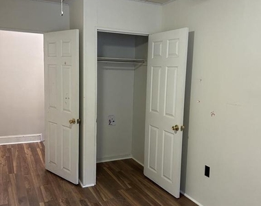 746 W Lincoln Highway - Photo Thumbnail 8