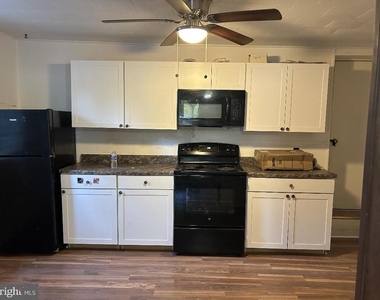 746 W Lincoln Highway - Photo Thumbnail 1