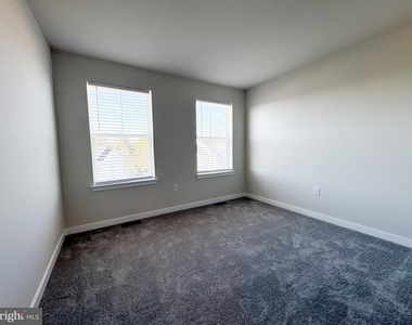 113 Four Leaf Drive - Photo Thumbnail 22