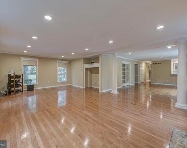 42 Ellsworth Drive - Photo Thumbnail 26