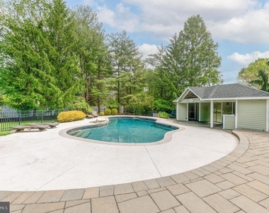 42 Ellsworth Drive - Photo Thumbnail 47