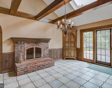 42 Ellsworth Drive - Photo Thumbnail 18