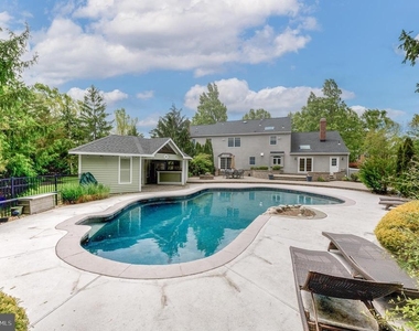 42 Ellsworth Drive - Photo Thumbnail 45