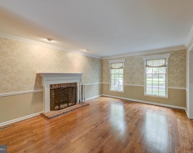 42 Ellsworth Drive - Photo Thumbnail 6