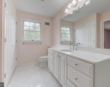 42 Ellsworth Drive - Photo Thumbnail 36