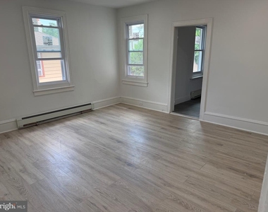 577 Billings Avenue - Photo Thumbnail 8