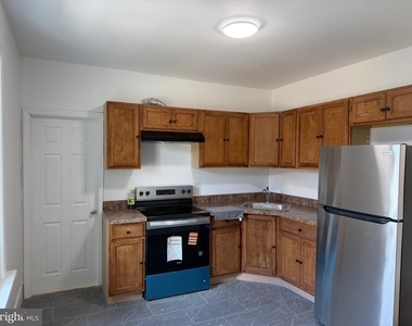577 Billings Avenue - Photo Thumbnail 11