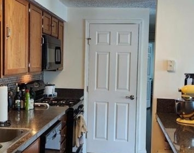 58 Kenwood Drive - Photo Thumbnail 7