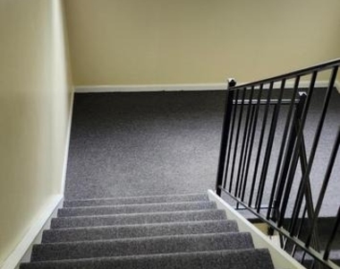 58 Kenwood Drive - Photo Thumbnail 3
