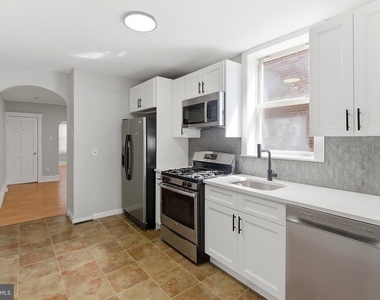 71 Amboy Avenue - Photo Thumbnail 1