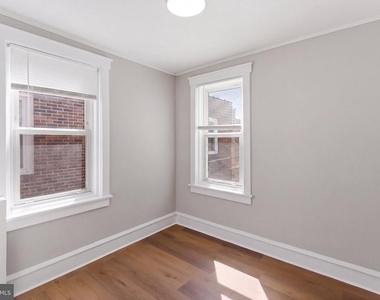 71 Amboy Avenue - Photo Thumbnail 9