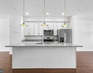 7308 Wood Pond Circle - Photo Thumbnail 7
