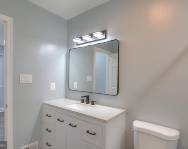 3822 Gawayne Terrace - Photo Thumbnail 30