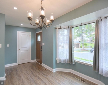 3822 Gawayne Terrace - Photo Thumbnail 10