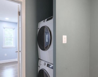 3822 Gawayne Terrace - Photo Thumbnail 32