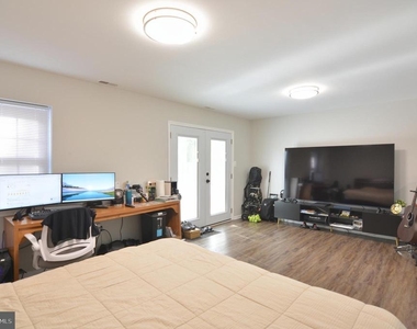 3822 Gawayne Terrace - Photo Thumbnail 40