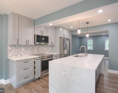 3822 Gawayne Terrace - Photo Thumbnail 14
