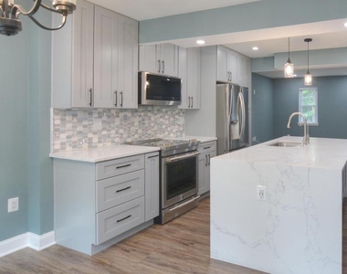 3822 Gawayne Terrace - Photo Thumbnail 15