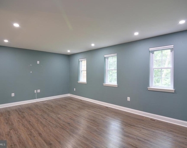 3822 Gawayne Terrace - Photo Thumbnail 24