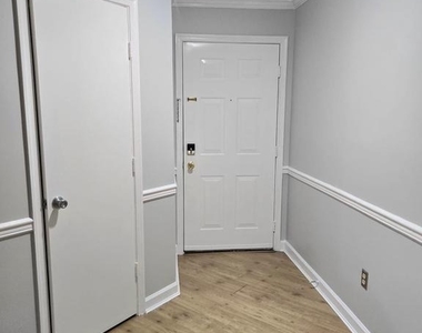 3315 Sir Thomas Drive - Photo Thumbnail 10