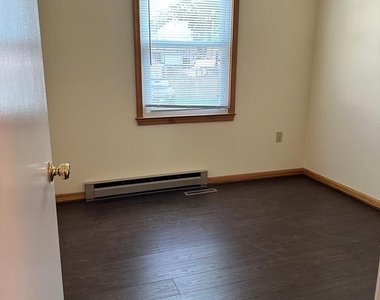 4 S Altamont Avenue - Photo Thumbnail 12