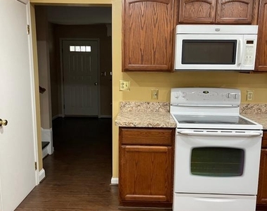 4 S Altamont Avenue - Photo Thumbnail 11