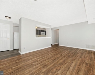 615 Himes Avenue - Photo Thumbnail 6